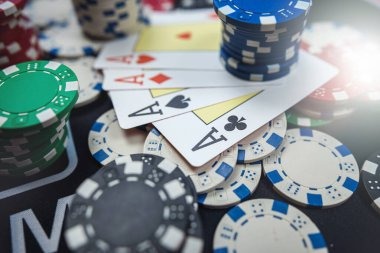 viocash platform interface showing live dealer and sports markets